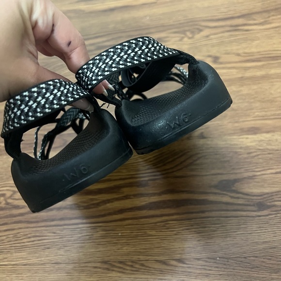 Chaco Boost Black ZX/2 Classic Sandals Size 6 US $100 - Picture 5 of 6